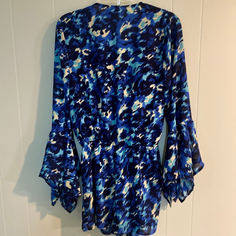 GORGEOUS ABSTRACT ROMPER - Picture 3 of 8